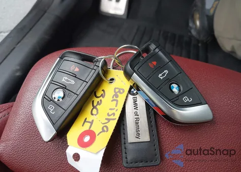 2022 BMW 330I xDrive из США, поврежденный, VIN WBA5R7C05NFM16689